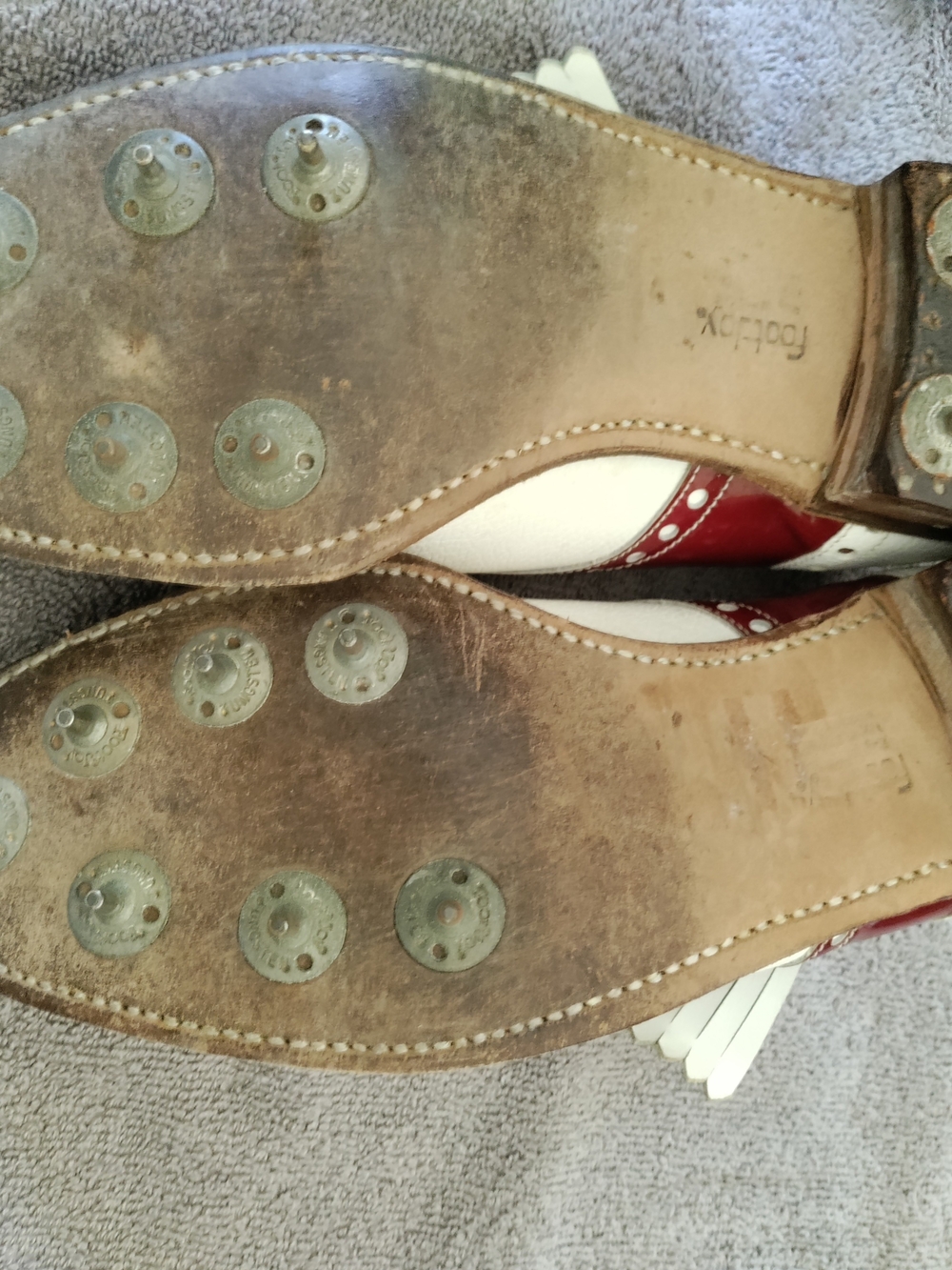 Golfing Vintage Footjoy Two-Tone Red and White Women's 9.5 Fringe Shoes - Picture 4 of 4
